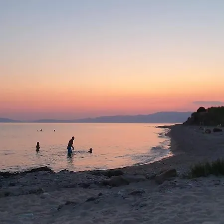 Apartament Kariani Beach Studio *