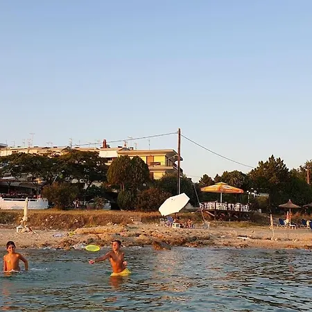 Kariani Beach Studio