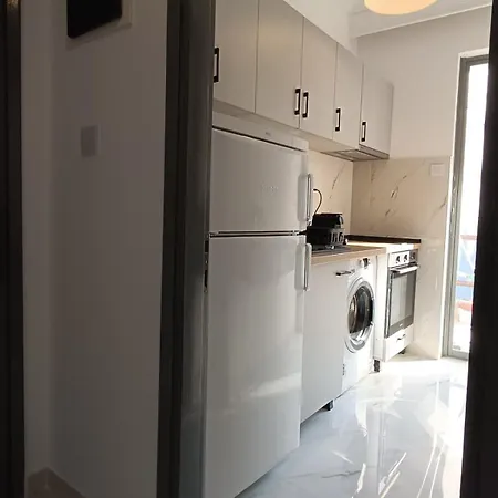 Kariani Beach Studio Апартаменты