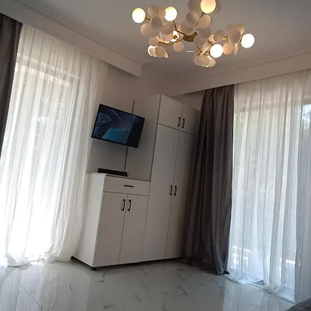 Апартаменты Kariani Beach Studio