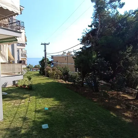 Kariani Beach Studio