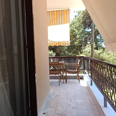 Апартаменты Kariani Beach Studio *
