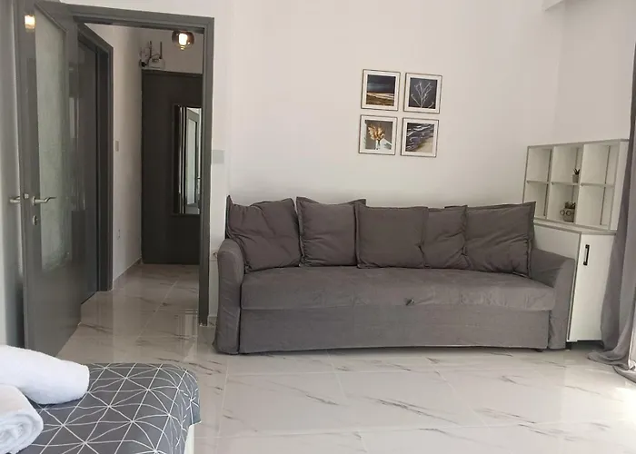 Kariani Beach Studio