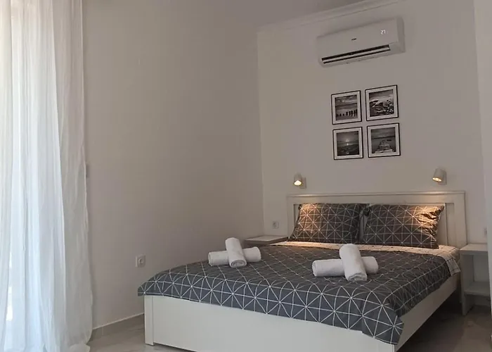 Kariani Beach Studio 公寓 *